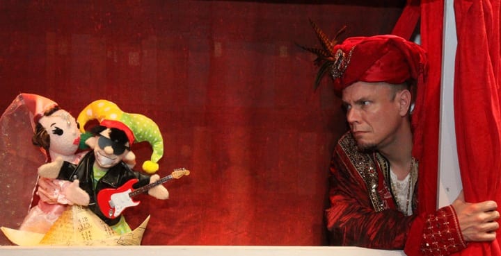 Review: “1001 Nights” brings “Frozen” fame and pitch-perfect fun to Puppetry Arts stage