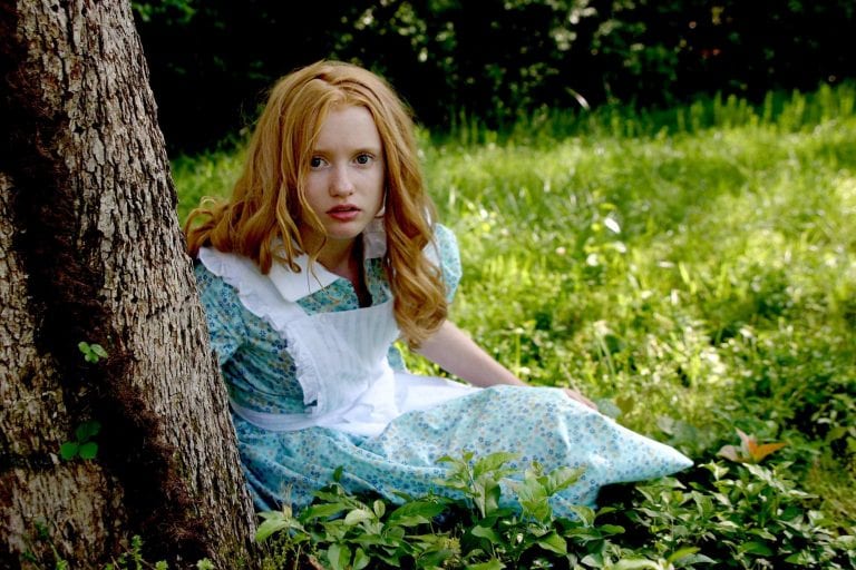 Review: Serenbe’s “Alice” takes imaginative, mostly clever trip down the rabbit hole