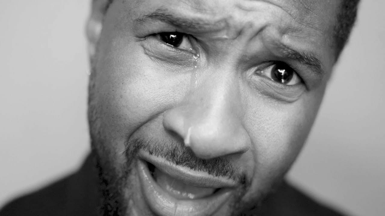 Usher sings "I Cry"